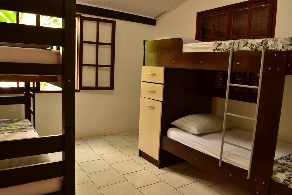 Lagoon Backpackers Armacao dos Buzios Room photo